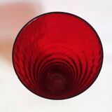 Ruby red glass vase with honeycomb effect from the 50s Height 35.3 cm