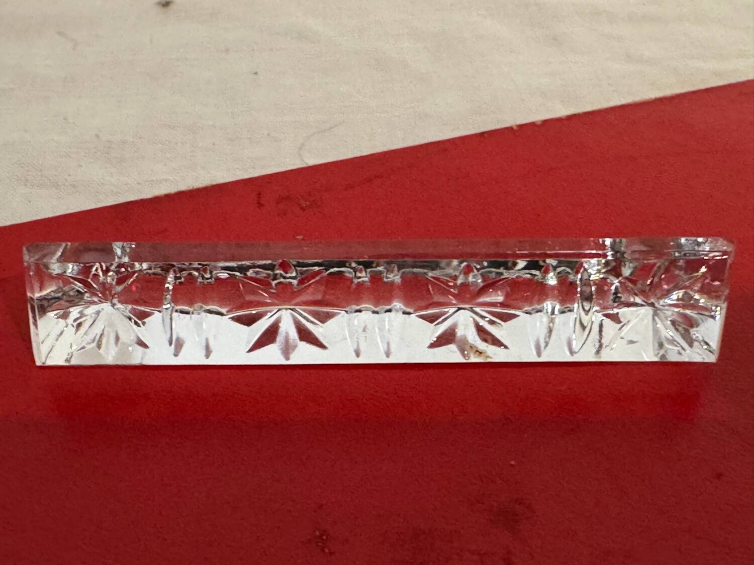 Crystal knife holder