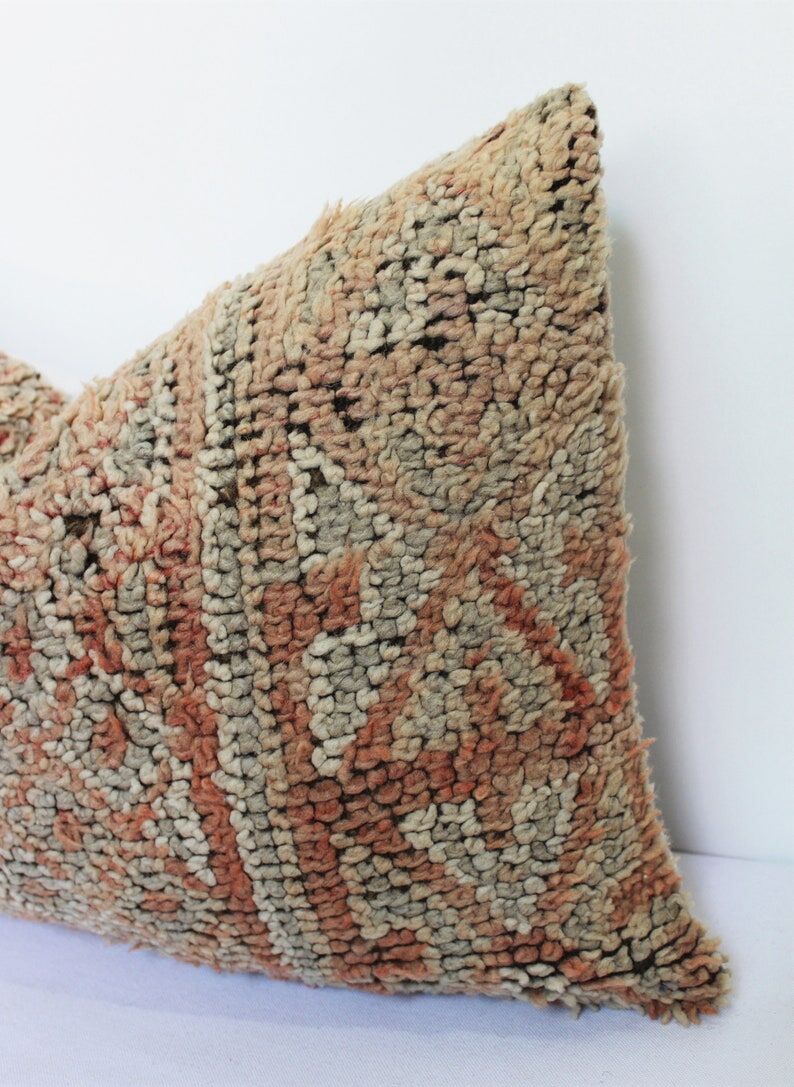 Vintage Moroccan kilim, Berber bujaad pillow, decorative pillow, Berber cushion.