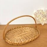 Natural wicker presentation basket