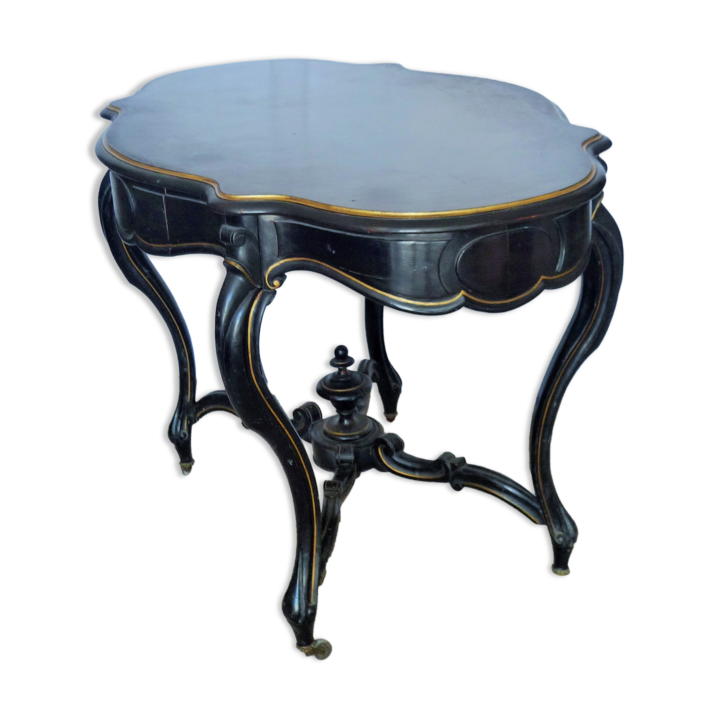 Blackened pear middle table