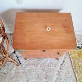 Bedside wood compass feet