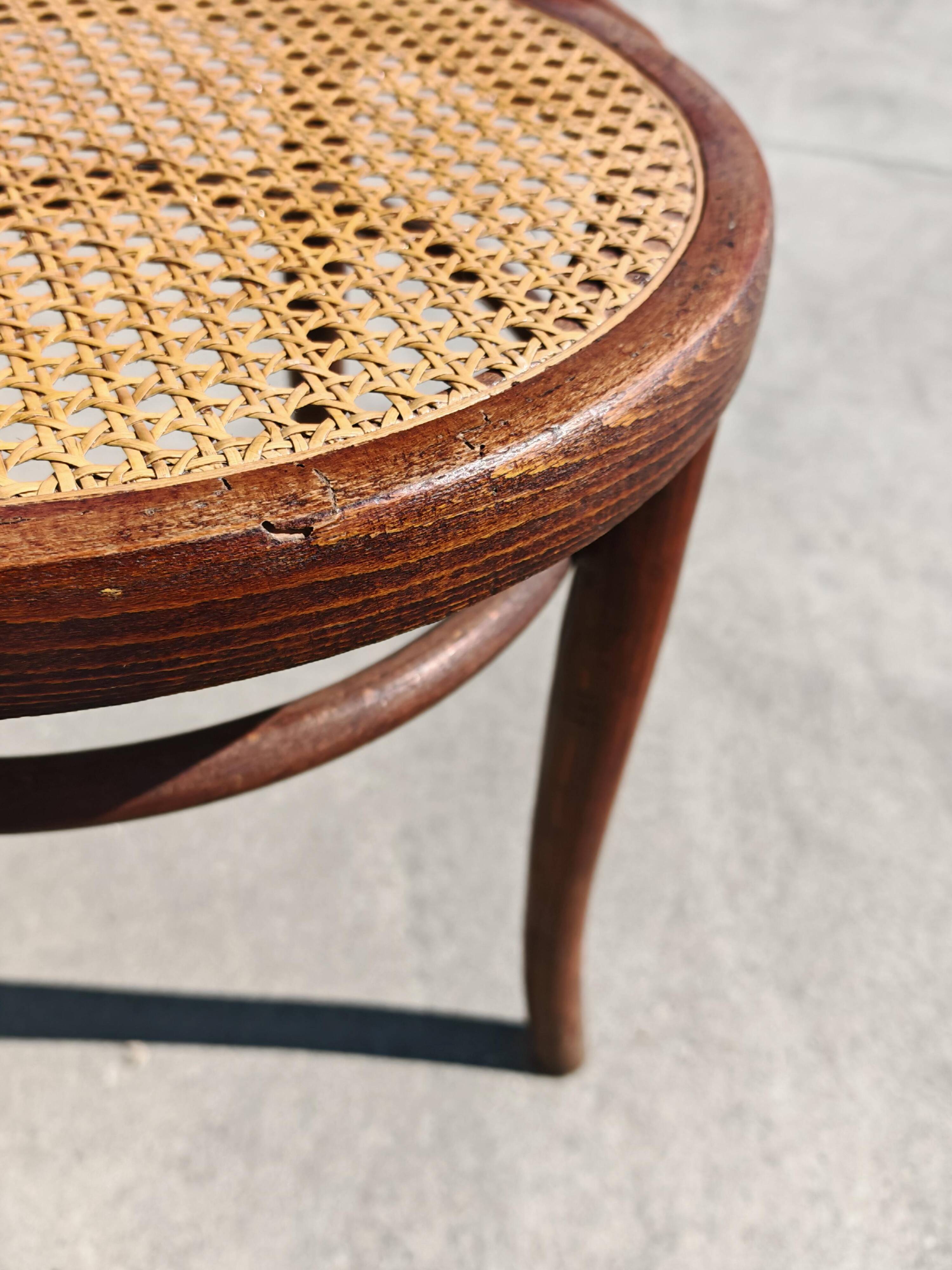 Chaise Bistro Antique J.J. Kohn, années 1920
