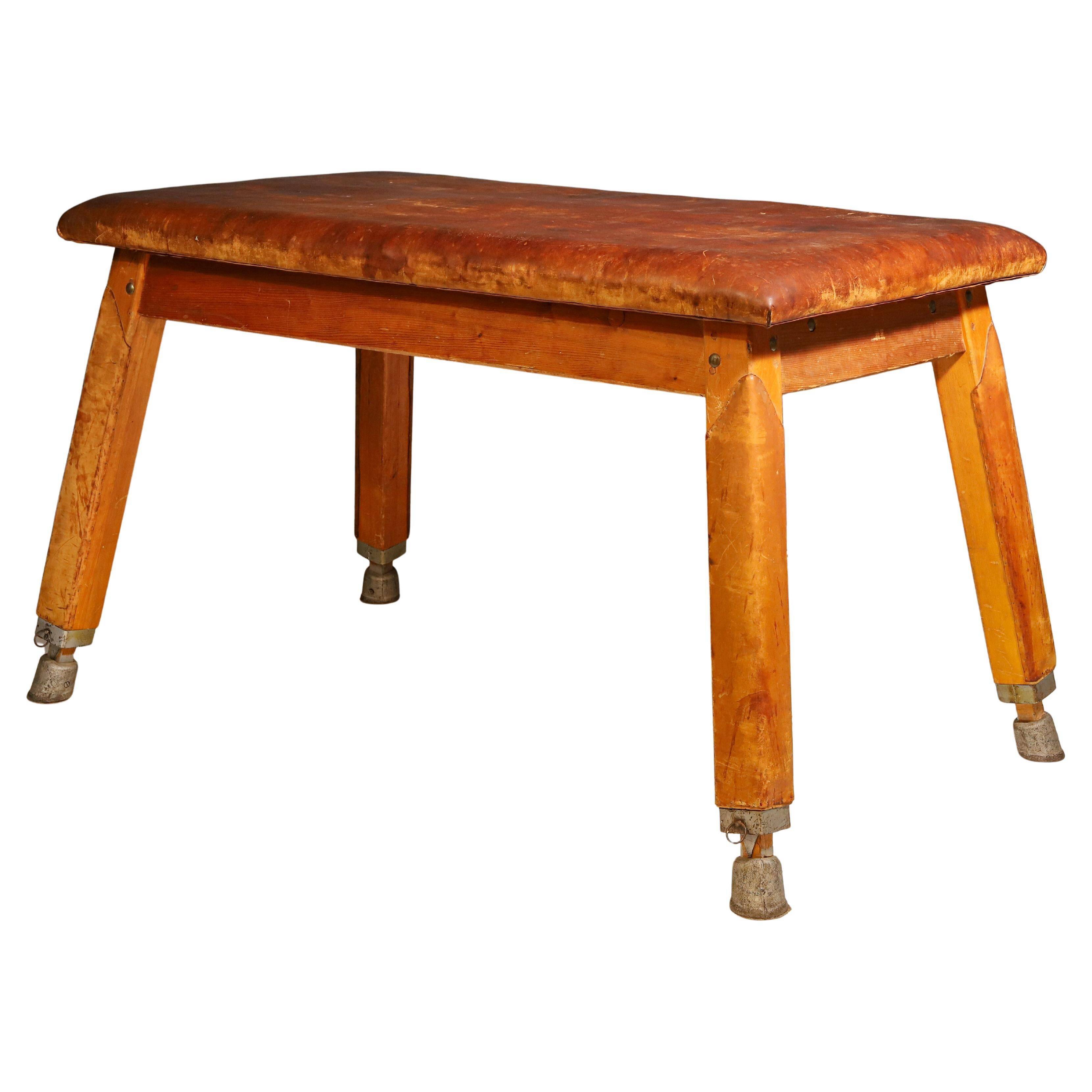 Grand banc de gymnastique des années 1950, Tchécoslovaquie