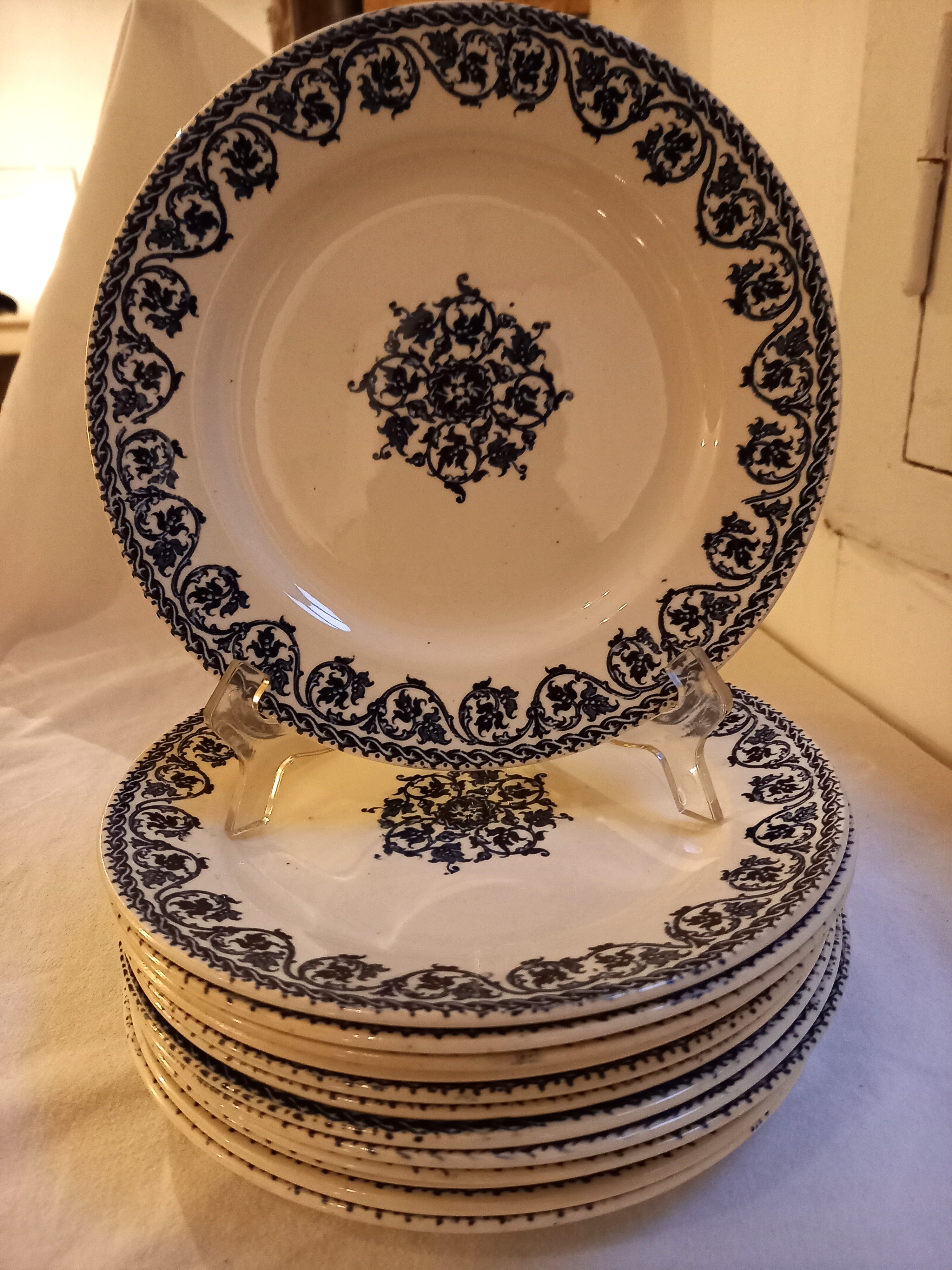 12 flat plates Terre de Fer, Brienne model, HB&CIE manufacture