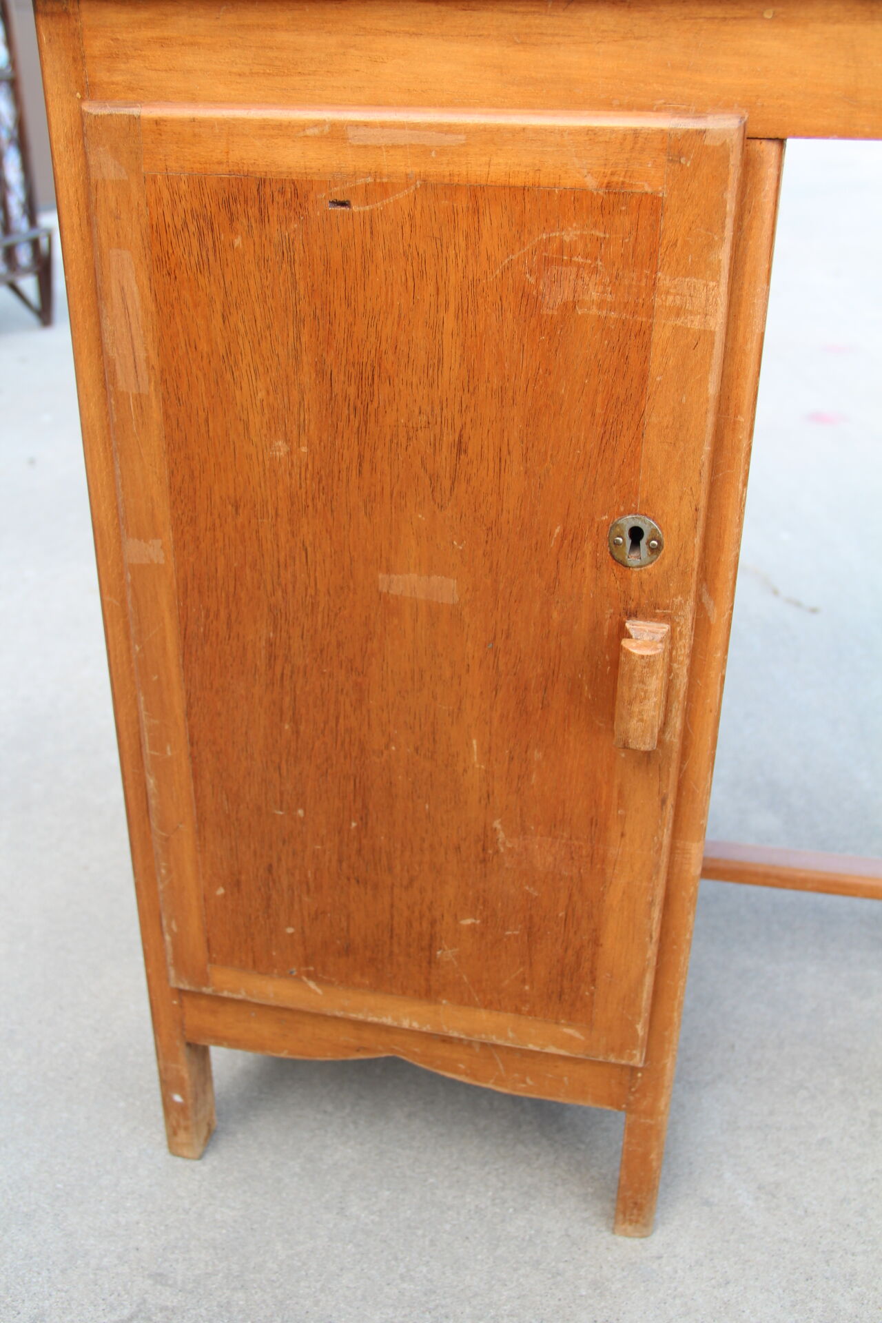 Small art-deco teacher's office