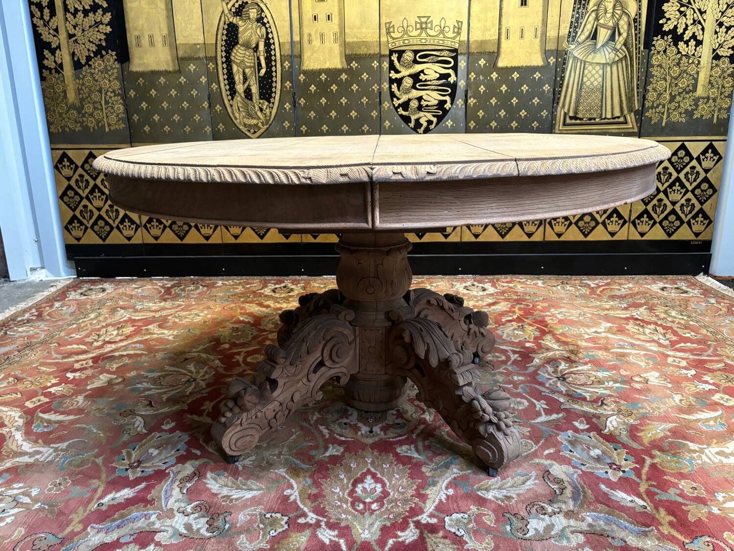 Napoléon III aero gummed oval table