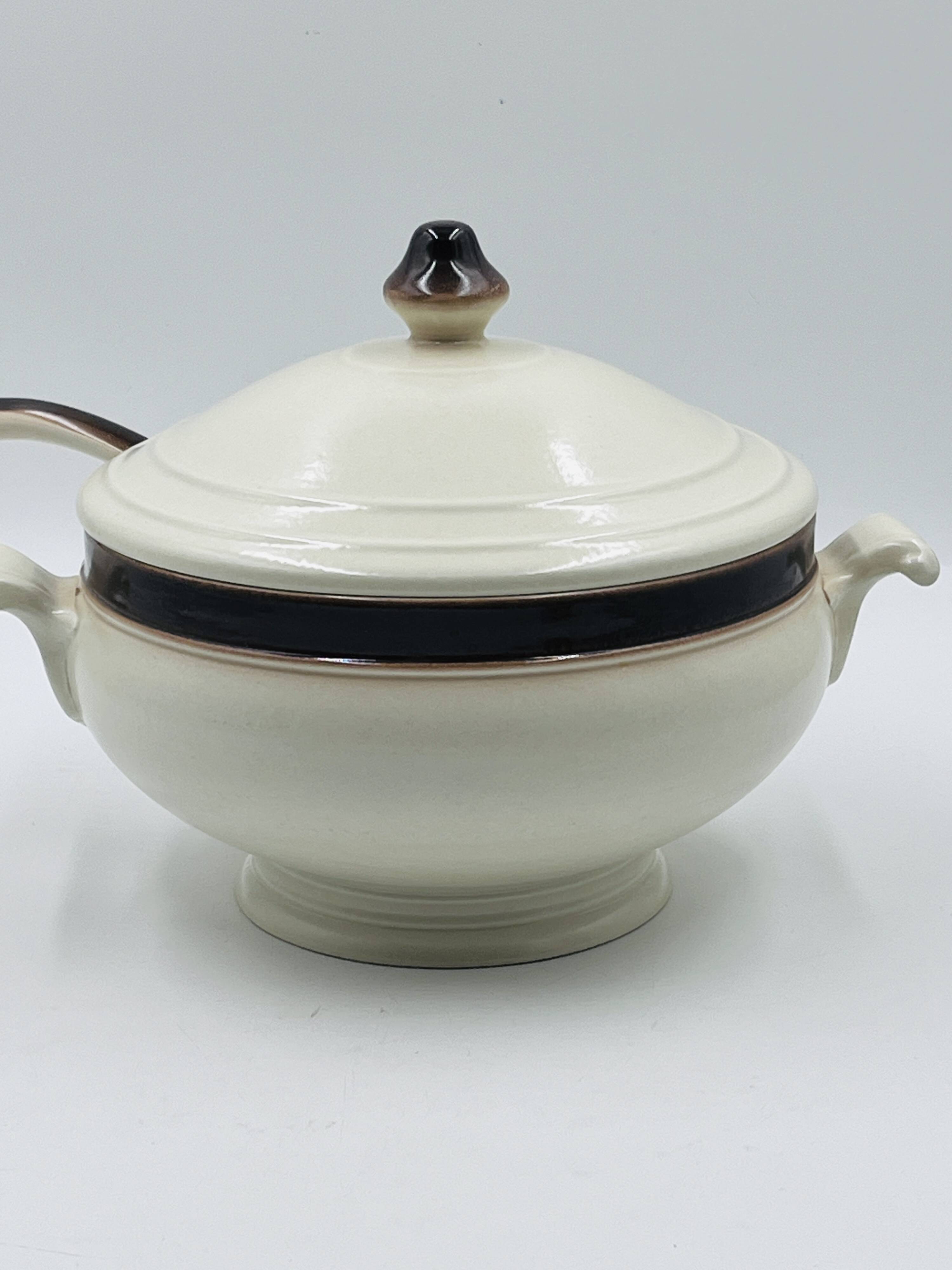 Sierra soup tureen Boch La Louvière with ladle