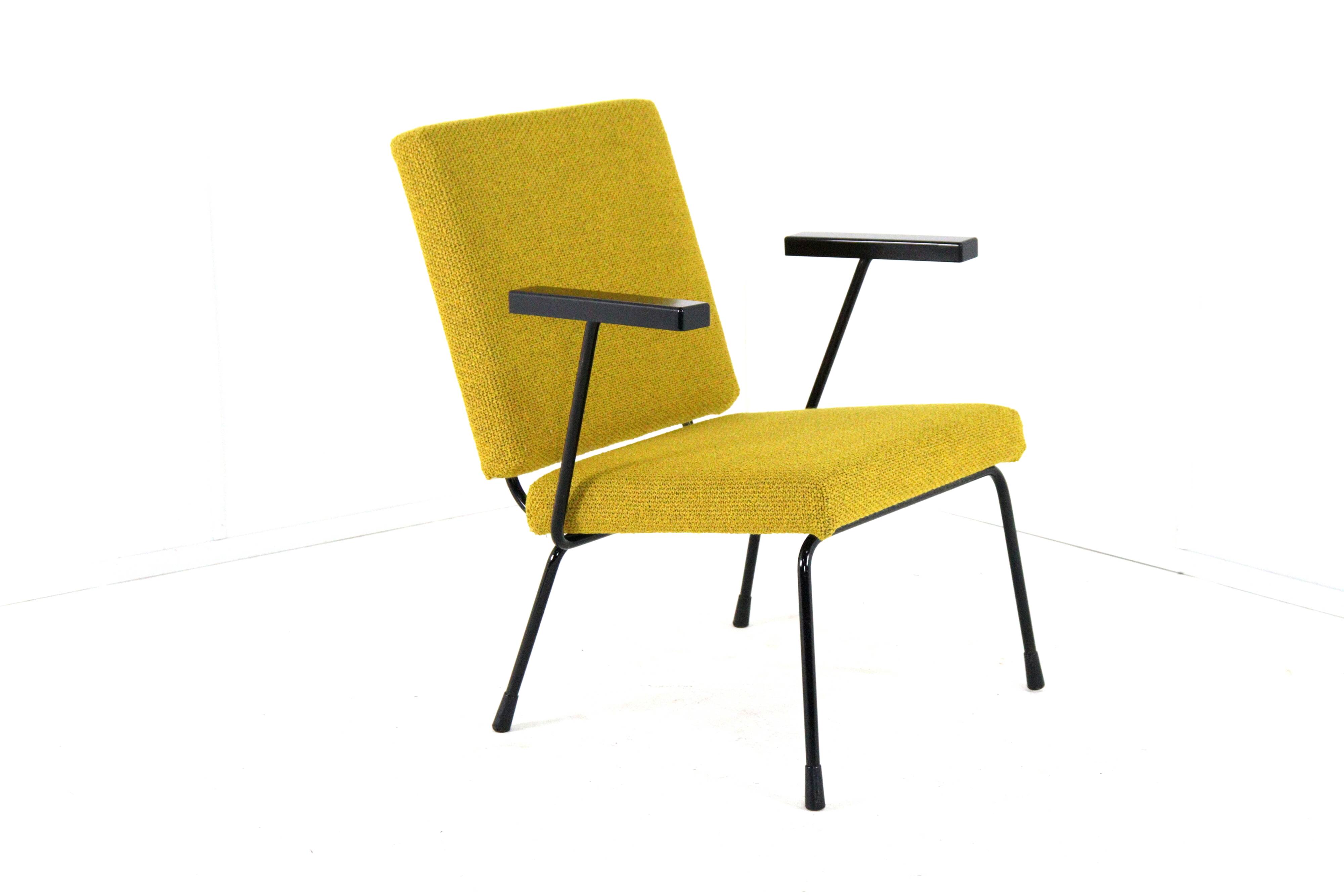 W.H. Rietveld for Gispen armchair model 1401
