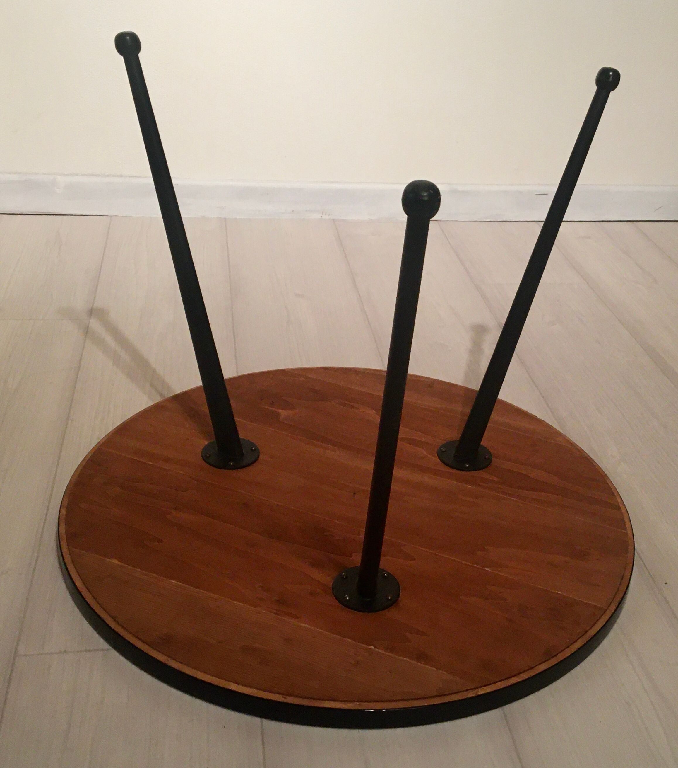 Tripod 50s coffee table