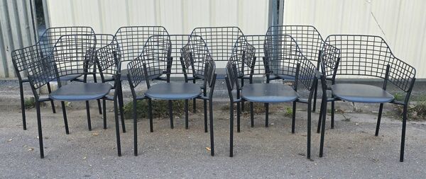 Suite de 8 chaises lyze, emu