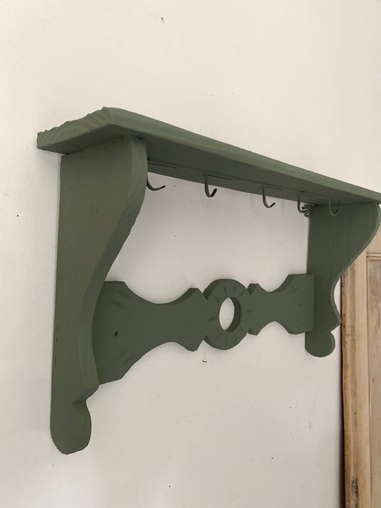 Vintage wall kitchen shelf