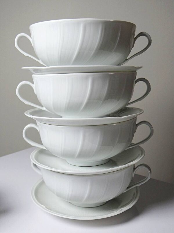 5 tasses/bos à deux anses, porcelaine de Limoges Bernardaud ''Palm
