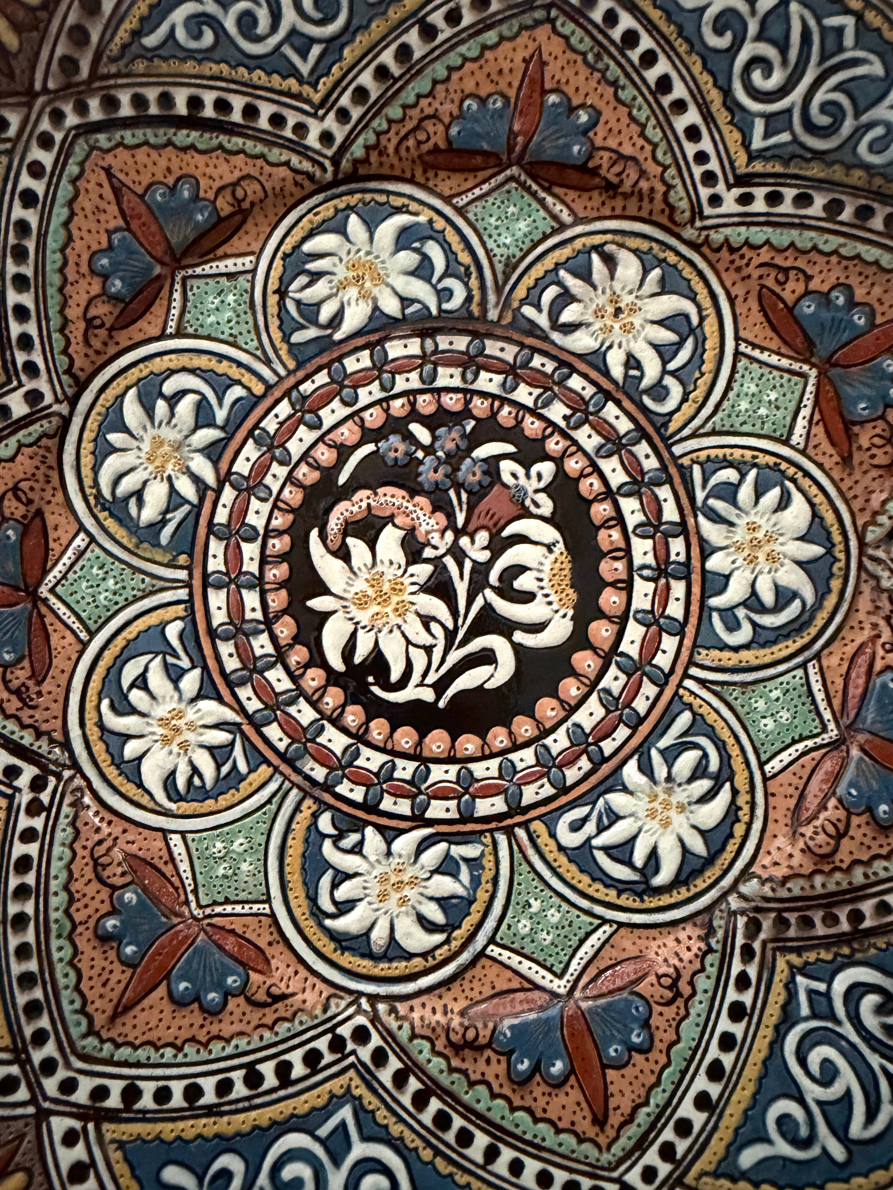 Majolica plate Thoune