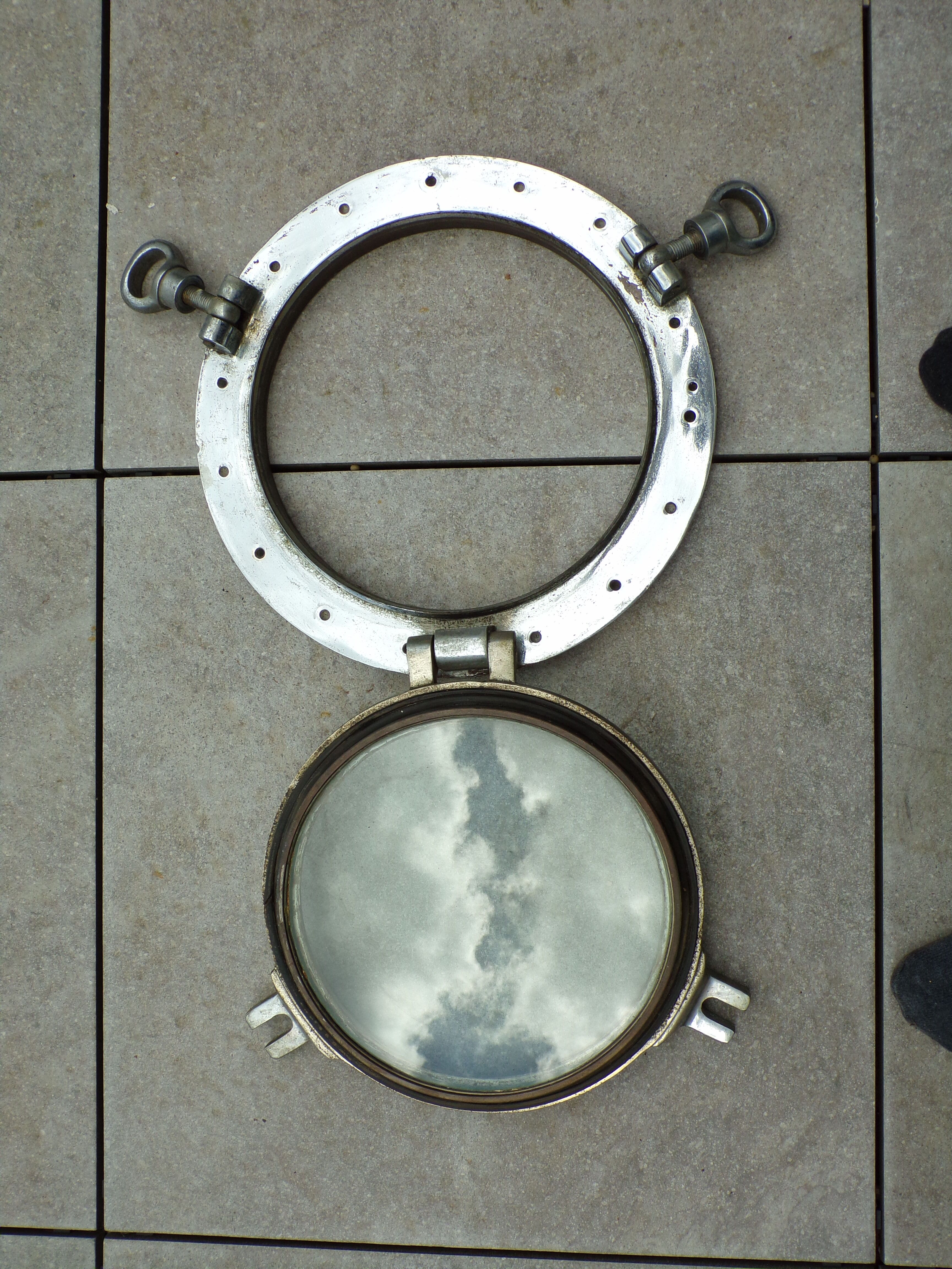 Old boat window in chrome bronze Ø40cm