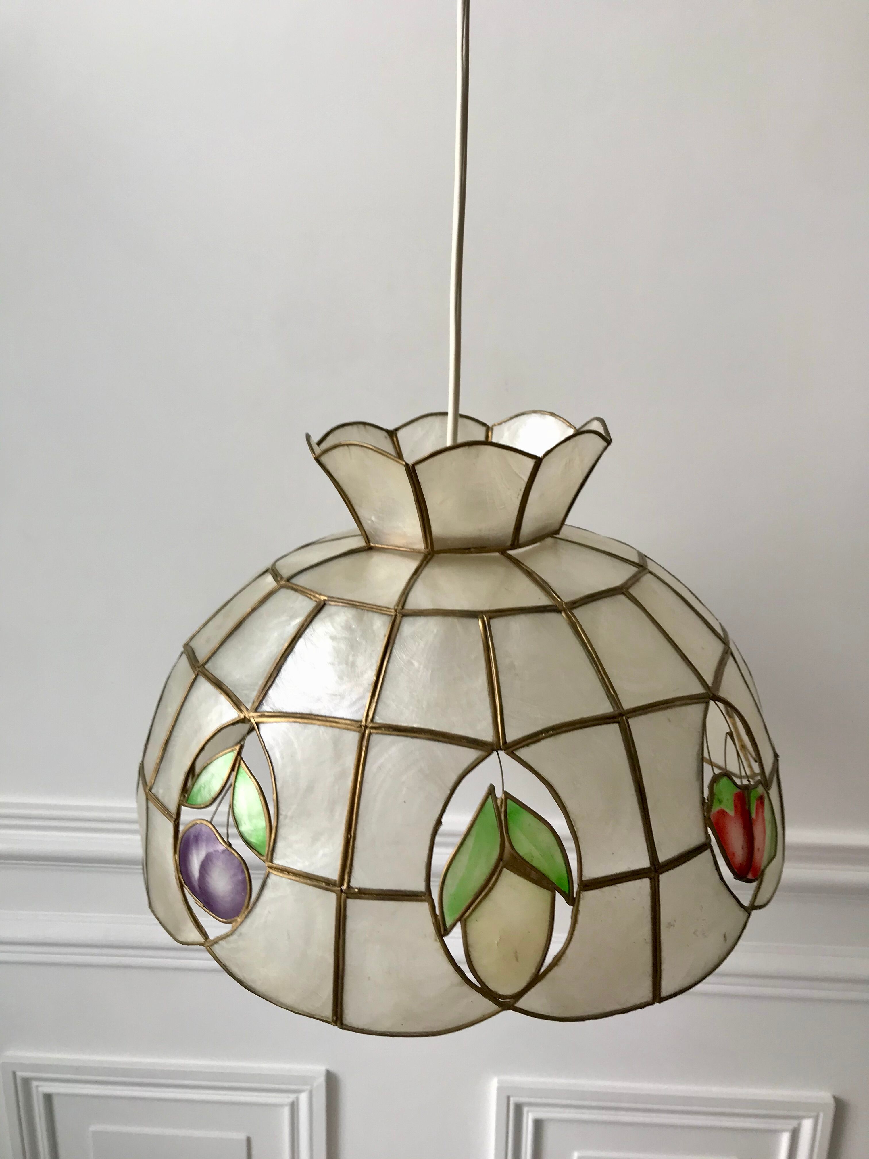 Mother-of-pearl suspension fruits 60s