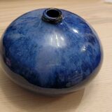 Vase boule en céramique émaillée bleu
