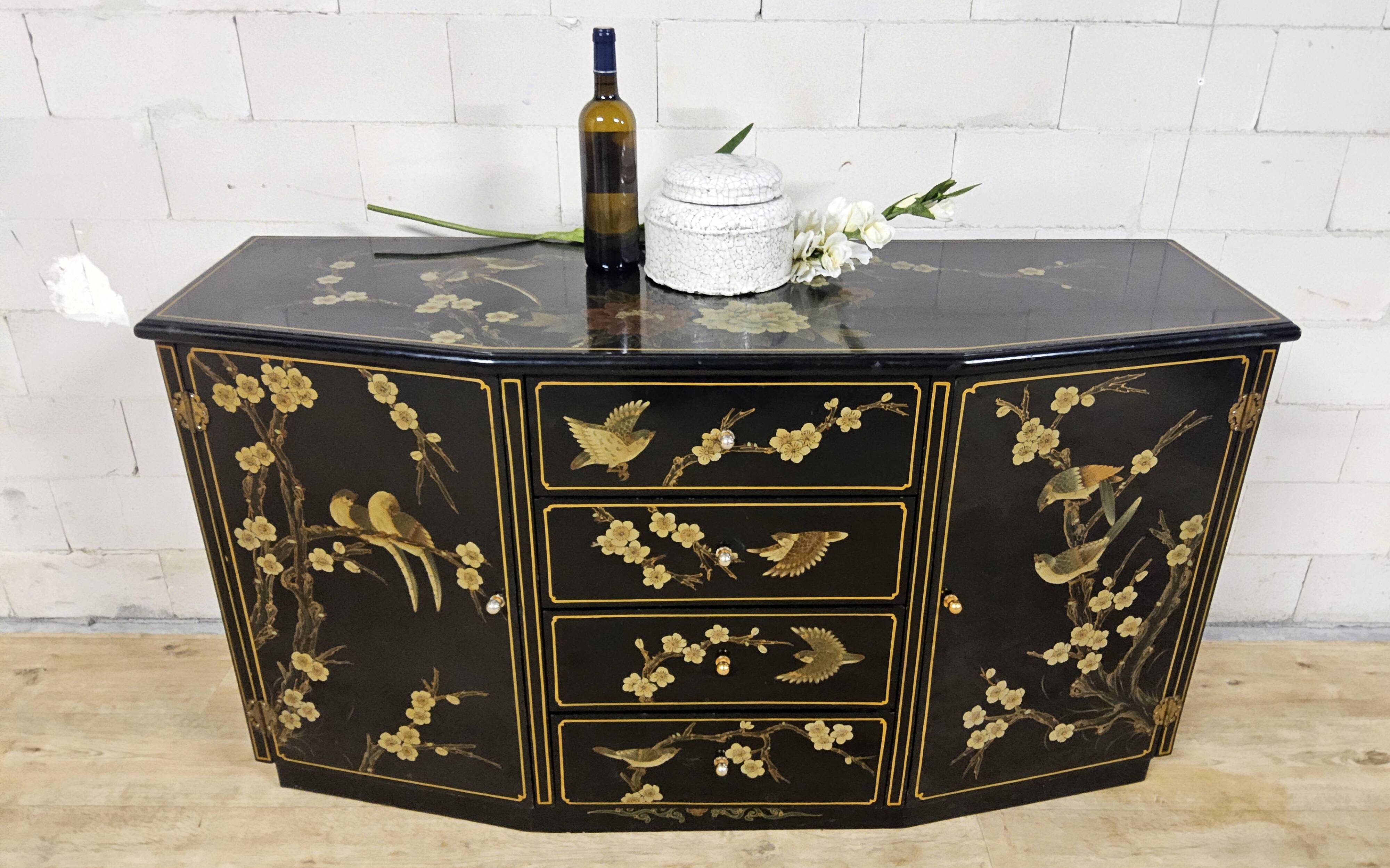 Vintage Chinese sideboard / lacquer cabinet (black / birds) Bohemian