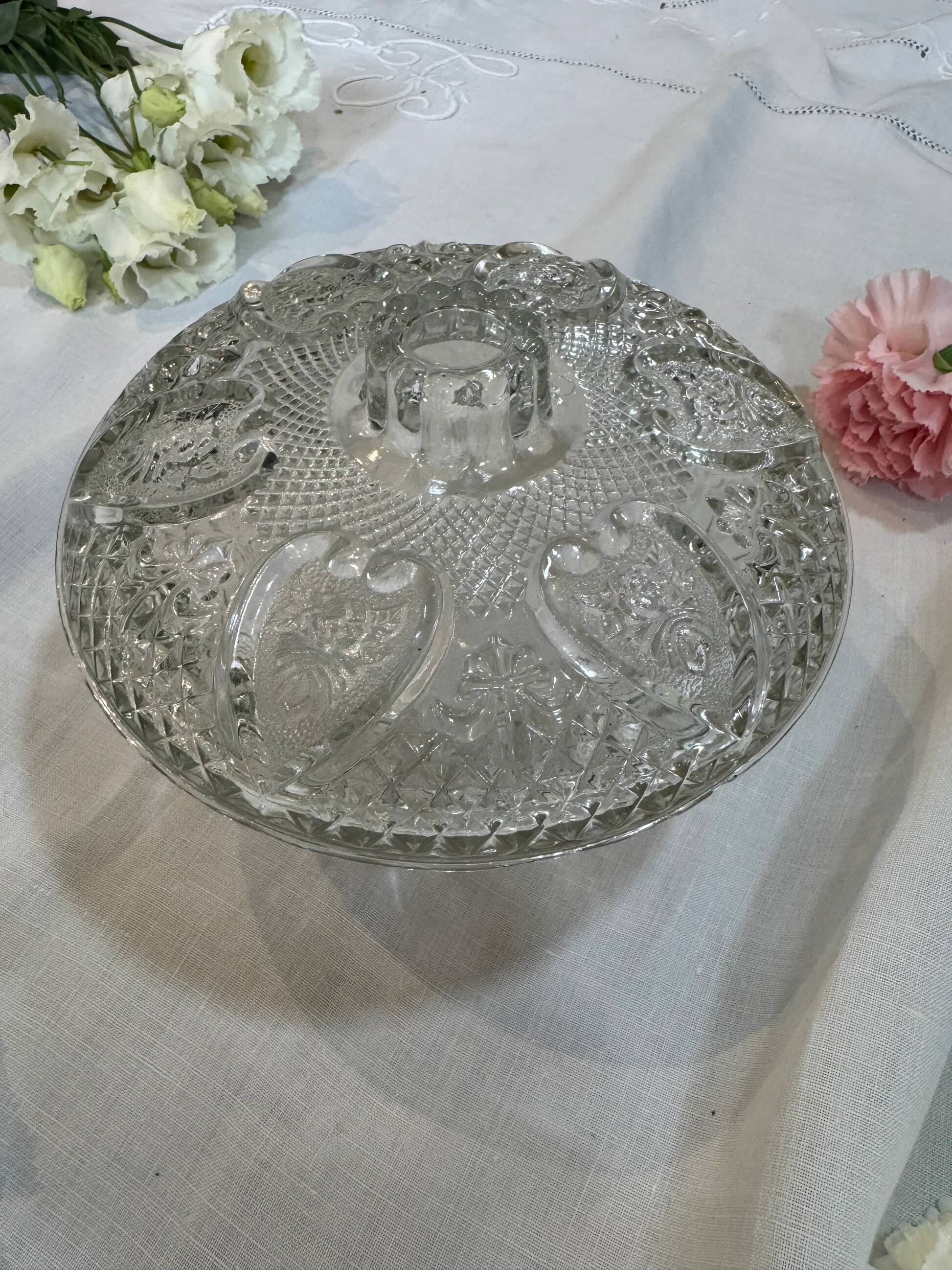 Vintage glass bonbonnière