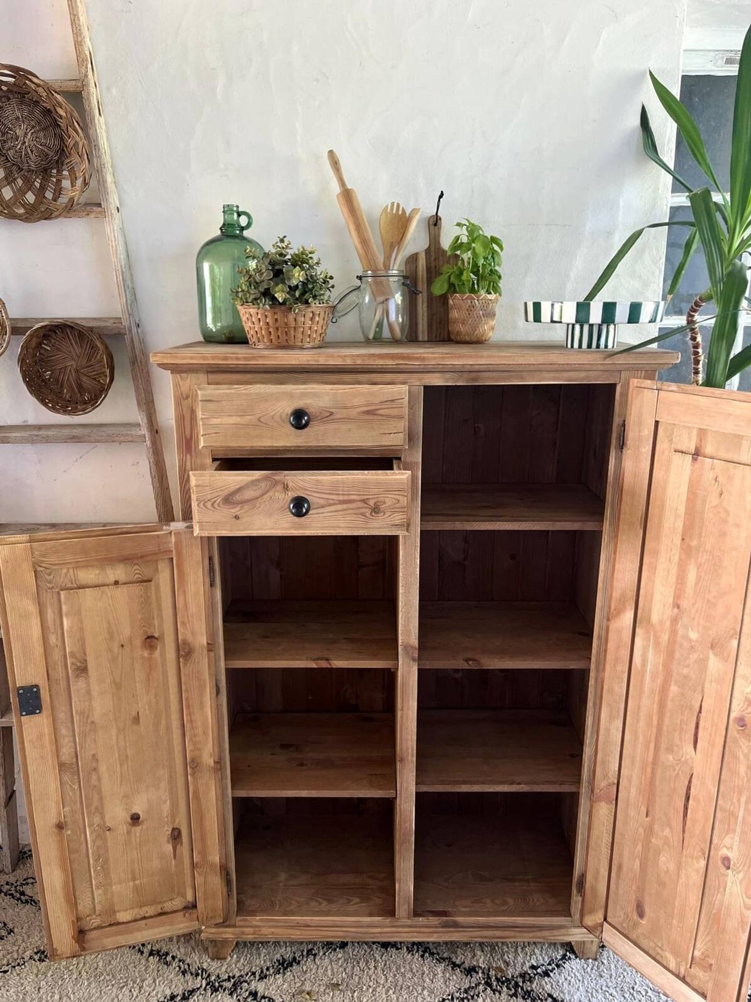 Armoire en pin anglais, armoire vintage