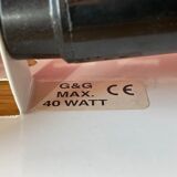 Applique à volet pivotant moderniste