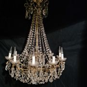 Chandelier in crystal and gilded bronze