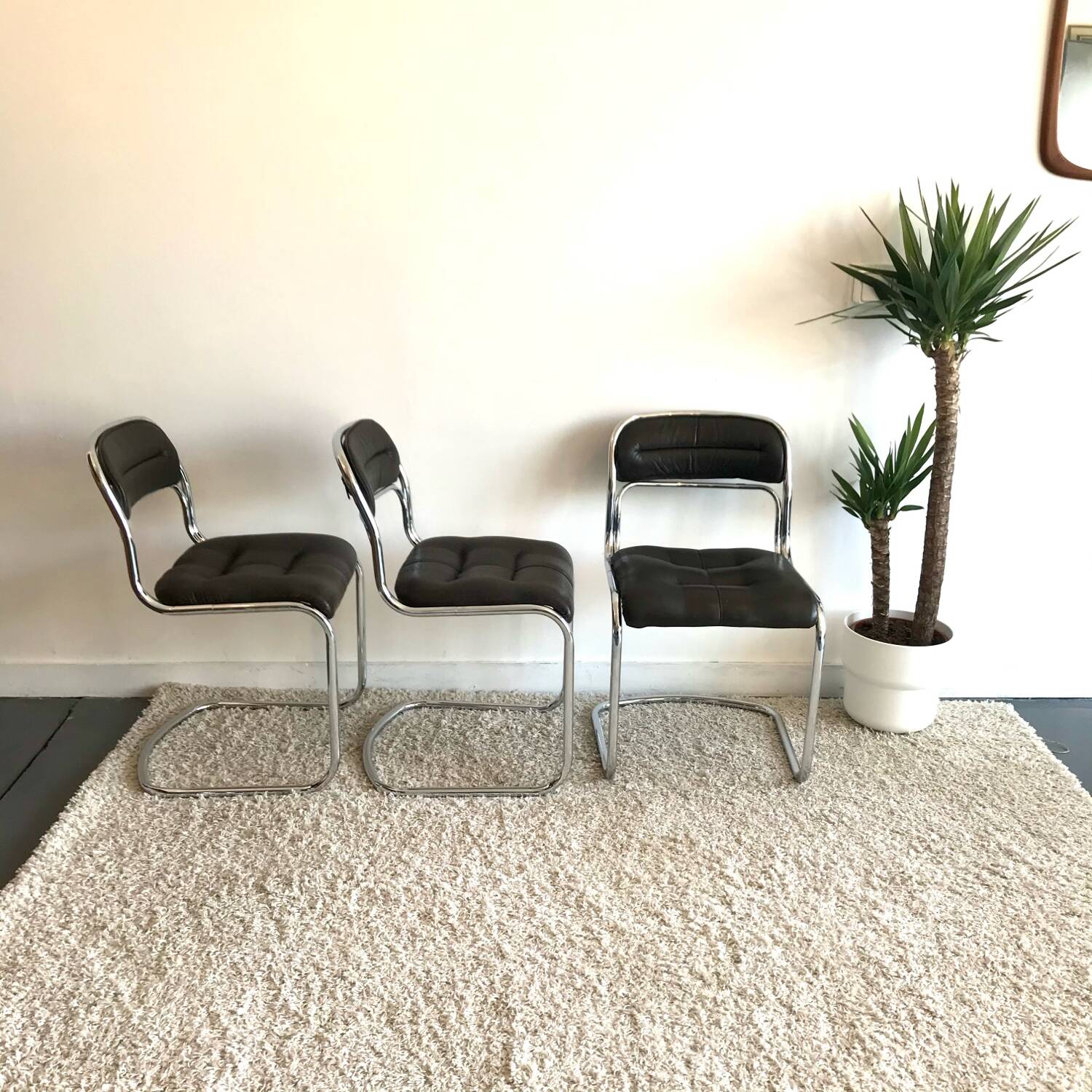 6 Cantilever chairs, 70s