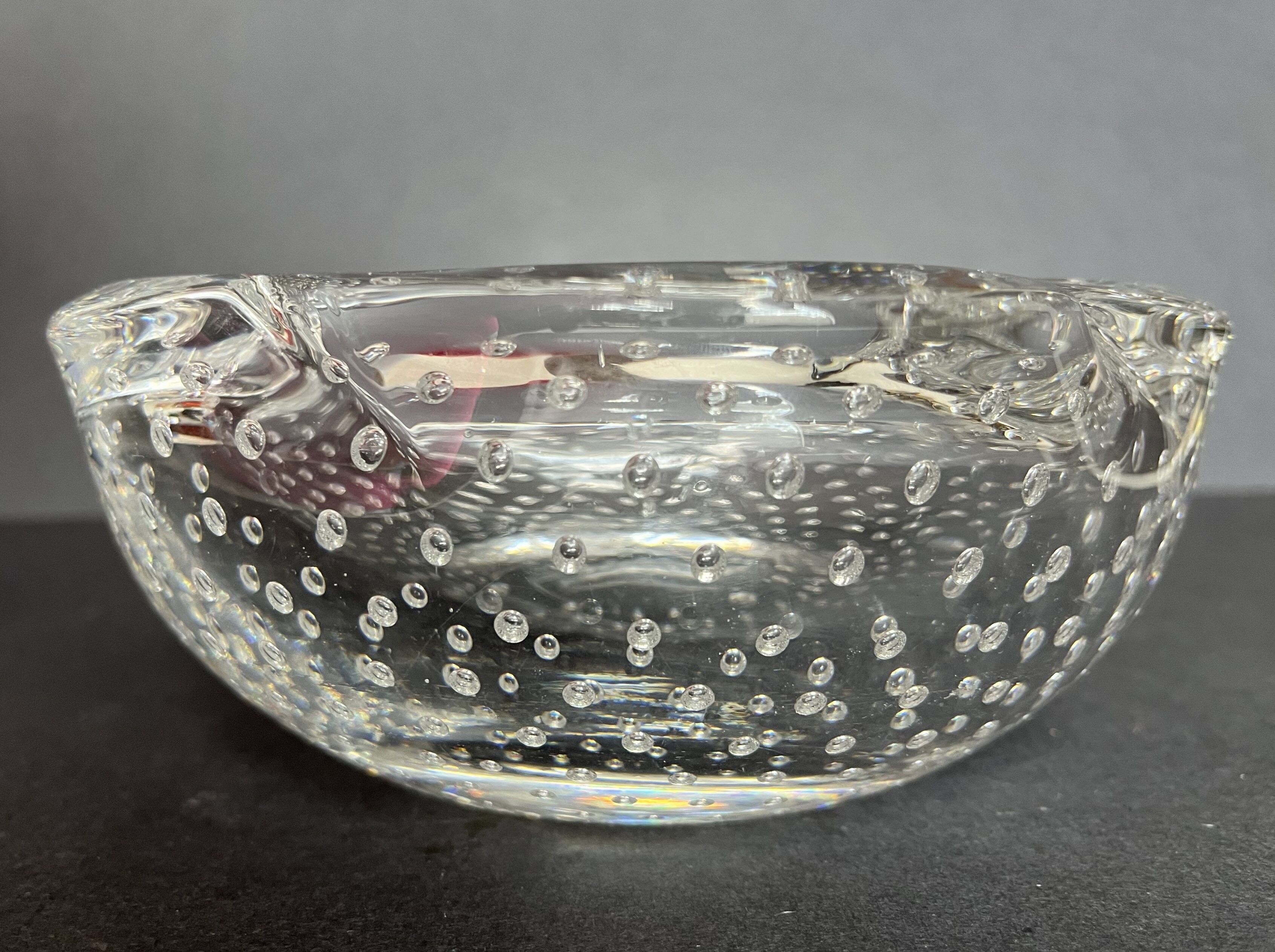 Cendrier Daum en cristal bullé