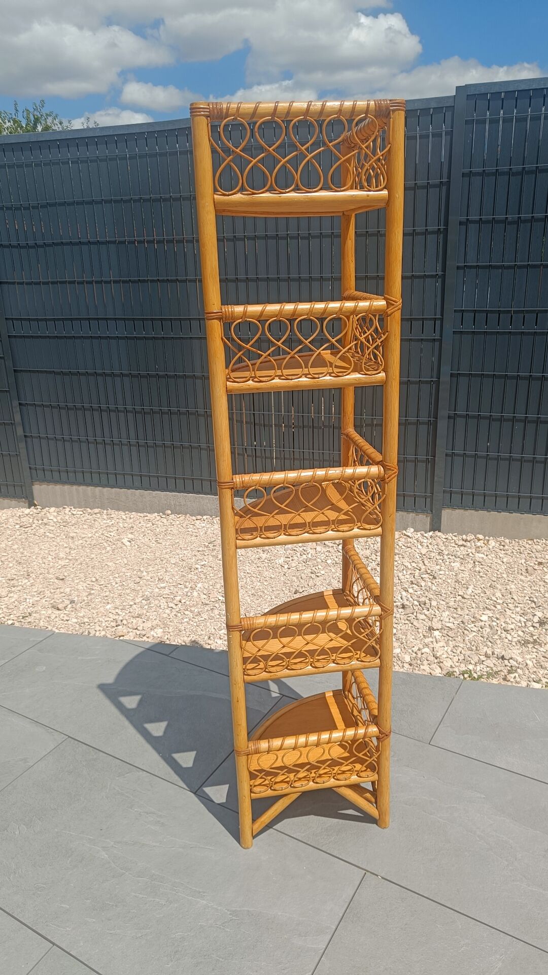 Vintage corner shelf in rattan – 1970s – Exceptional condition