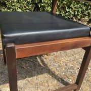 Set of 6 vintage teak chairs with black Skaï.