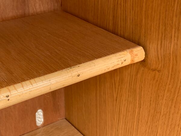 Armoire rotin et pieds compas 1960