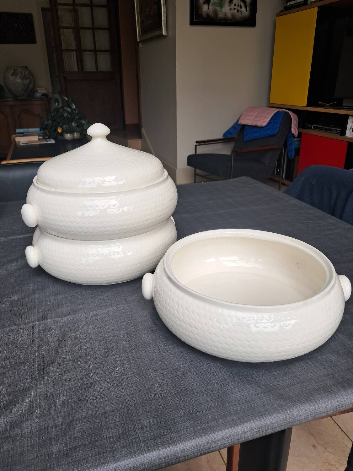 Large serving dish for couscous or other