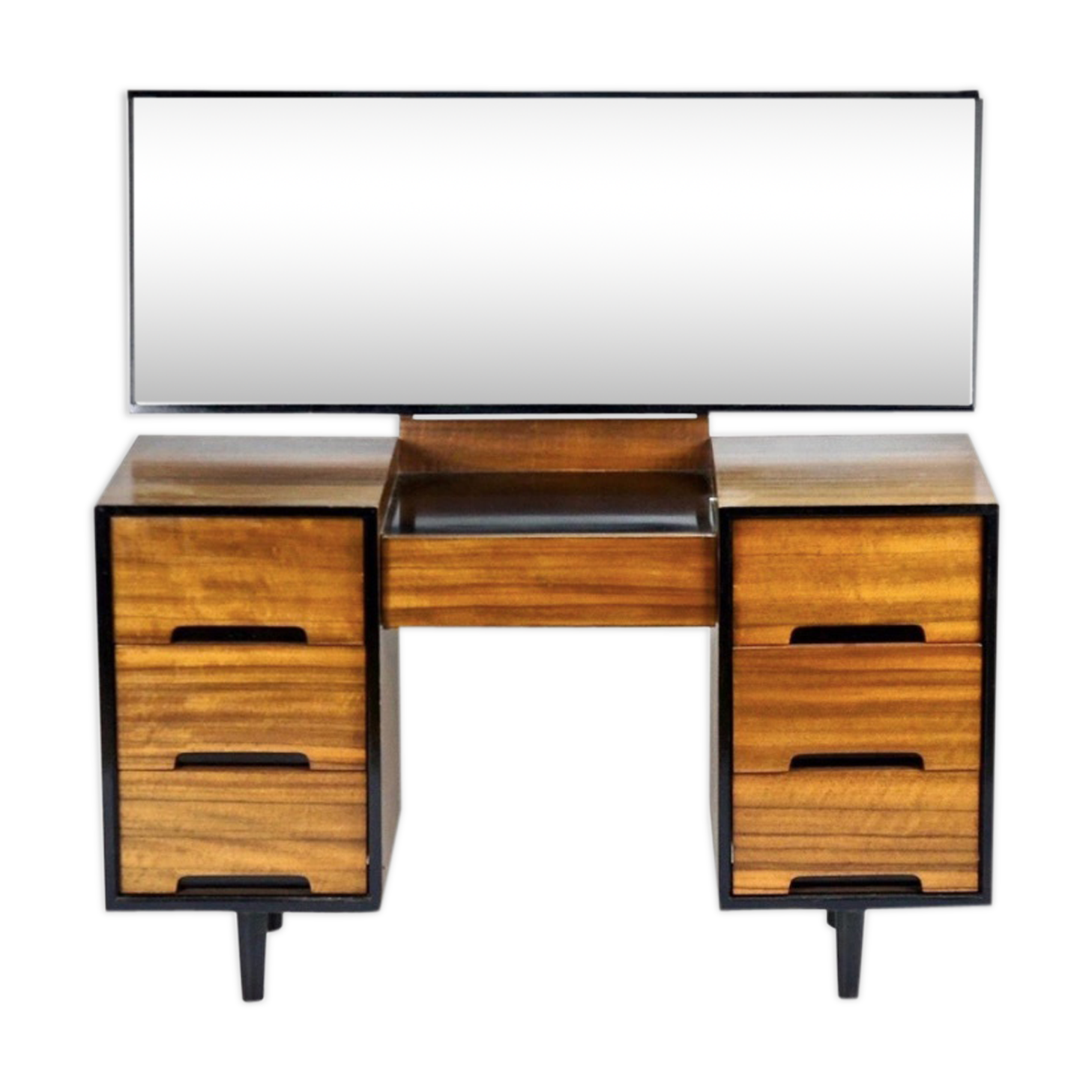 Hairdresser by John and Sylvia Reid for Stag 1960