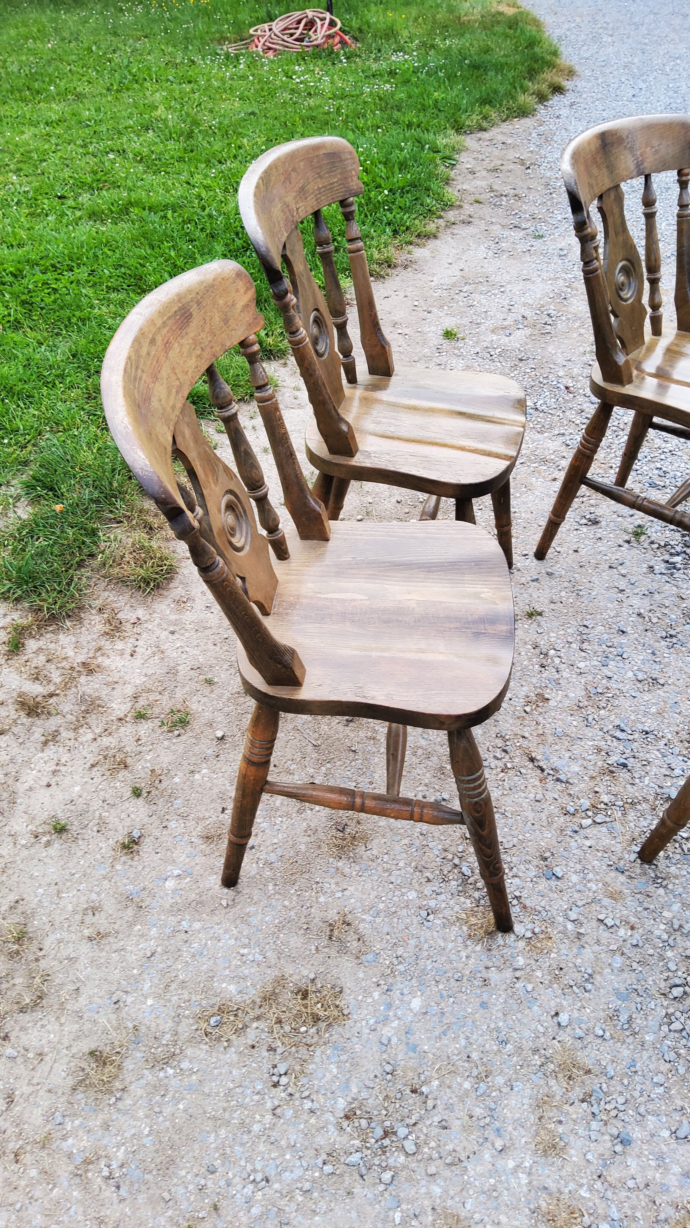Set of 4 mountain style chairs from the 60s in beech