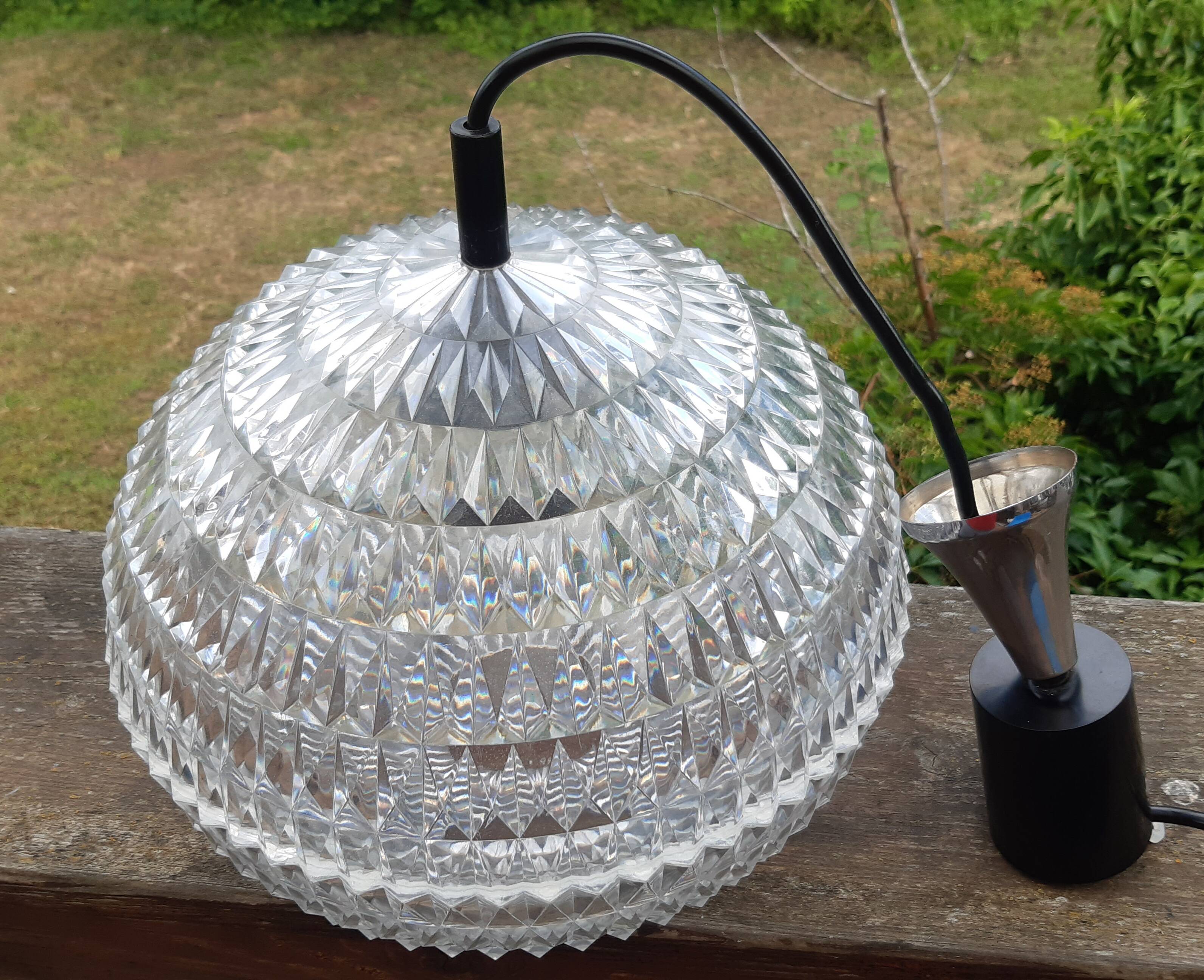 Vintage diamond pendant light