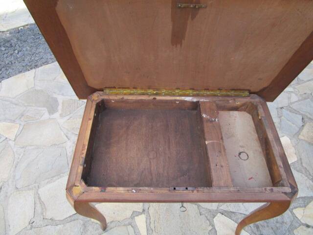 Antique inlaid opening side table