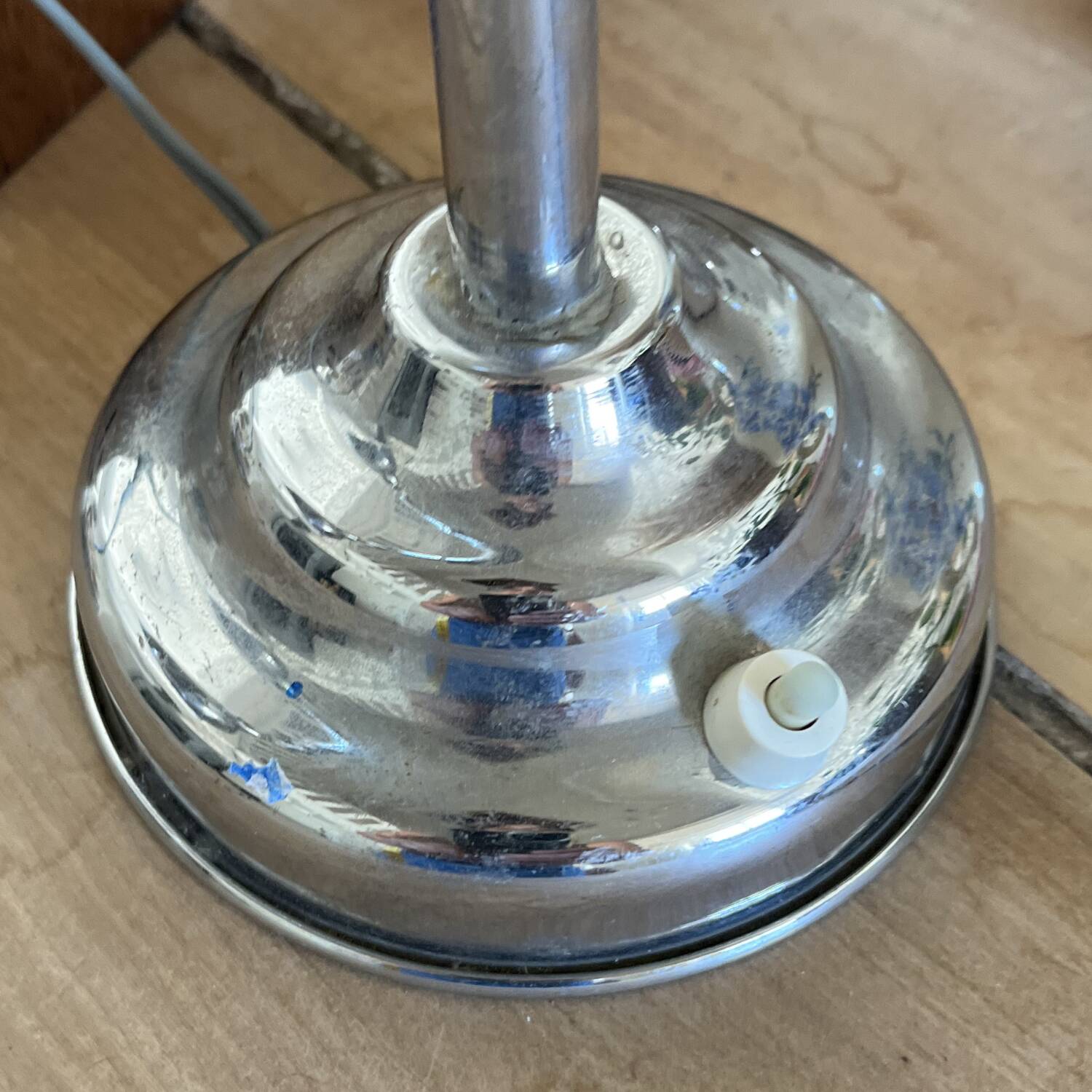 Lampe d’atelier Jumo