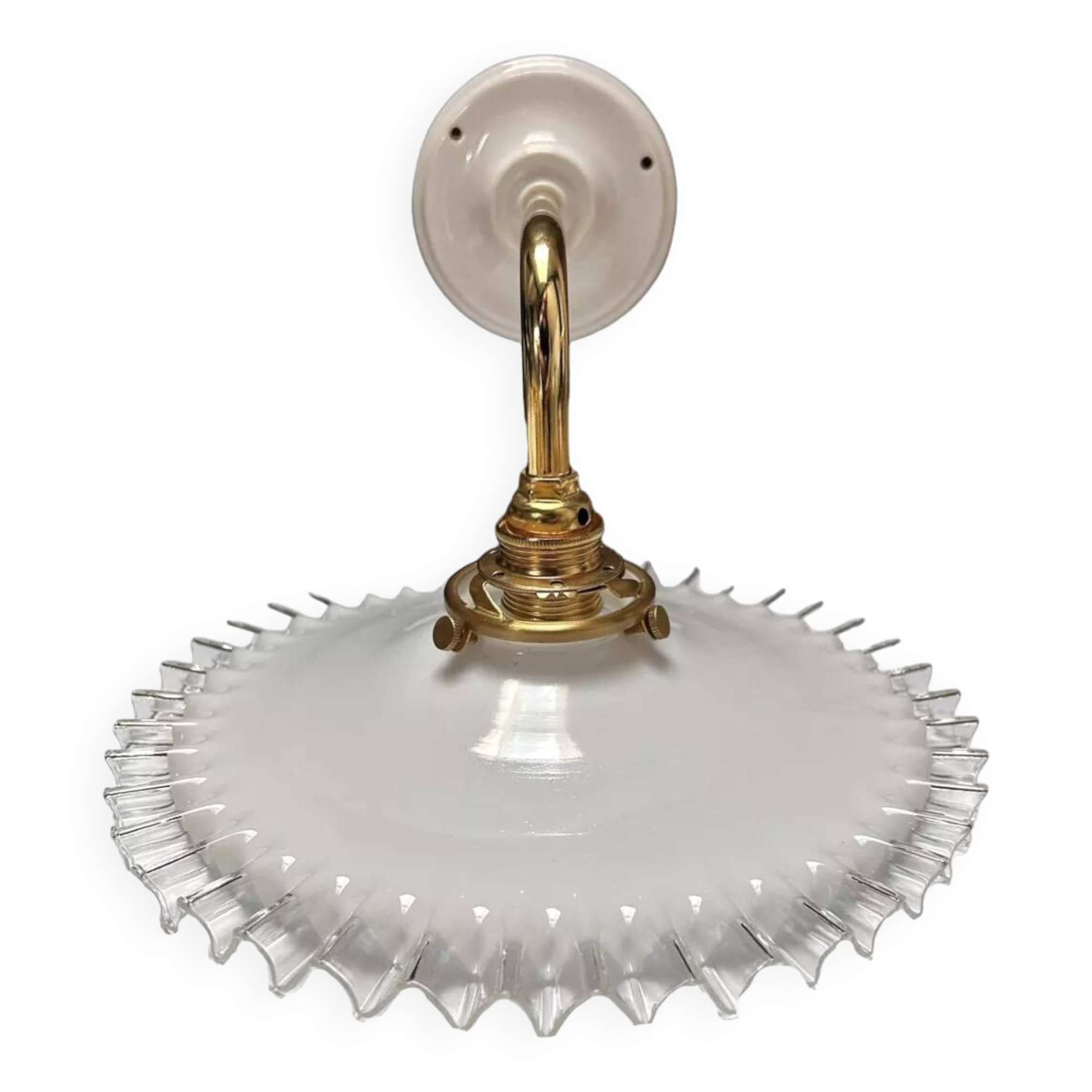 Applique murale vintage en opaline blanche