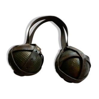 Old lyon balls