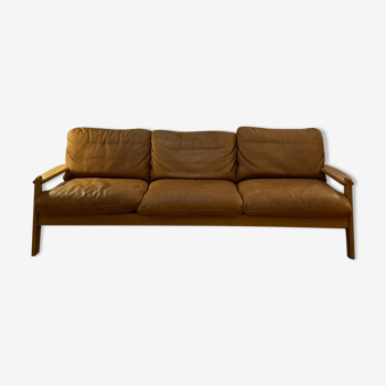 Danish sofa from the 70s in oak and buffalo leather