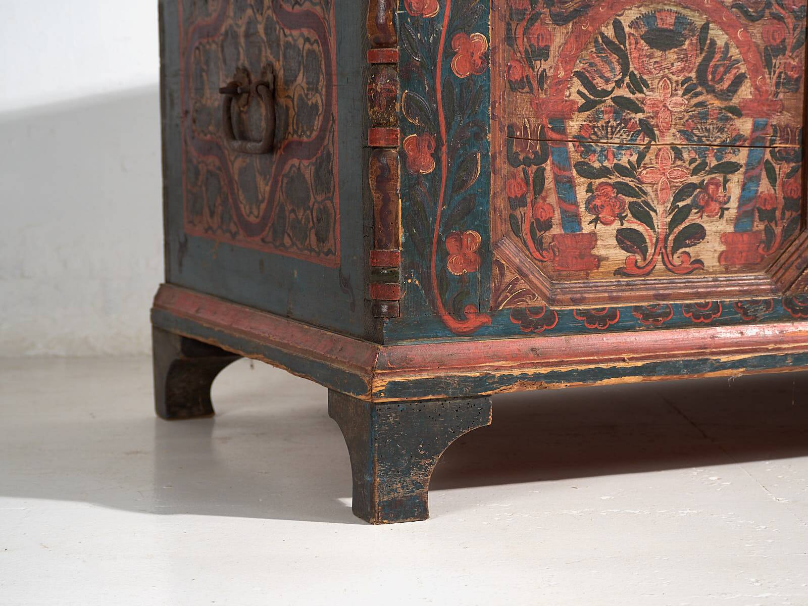 Antique hand-painted trunk dated 1847 #22