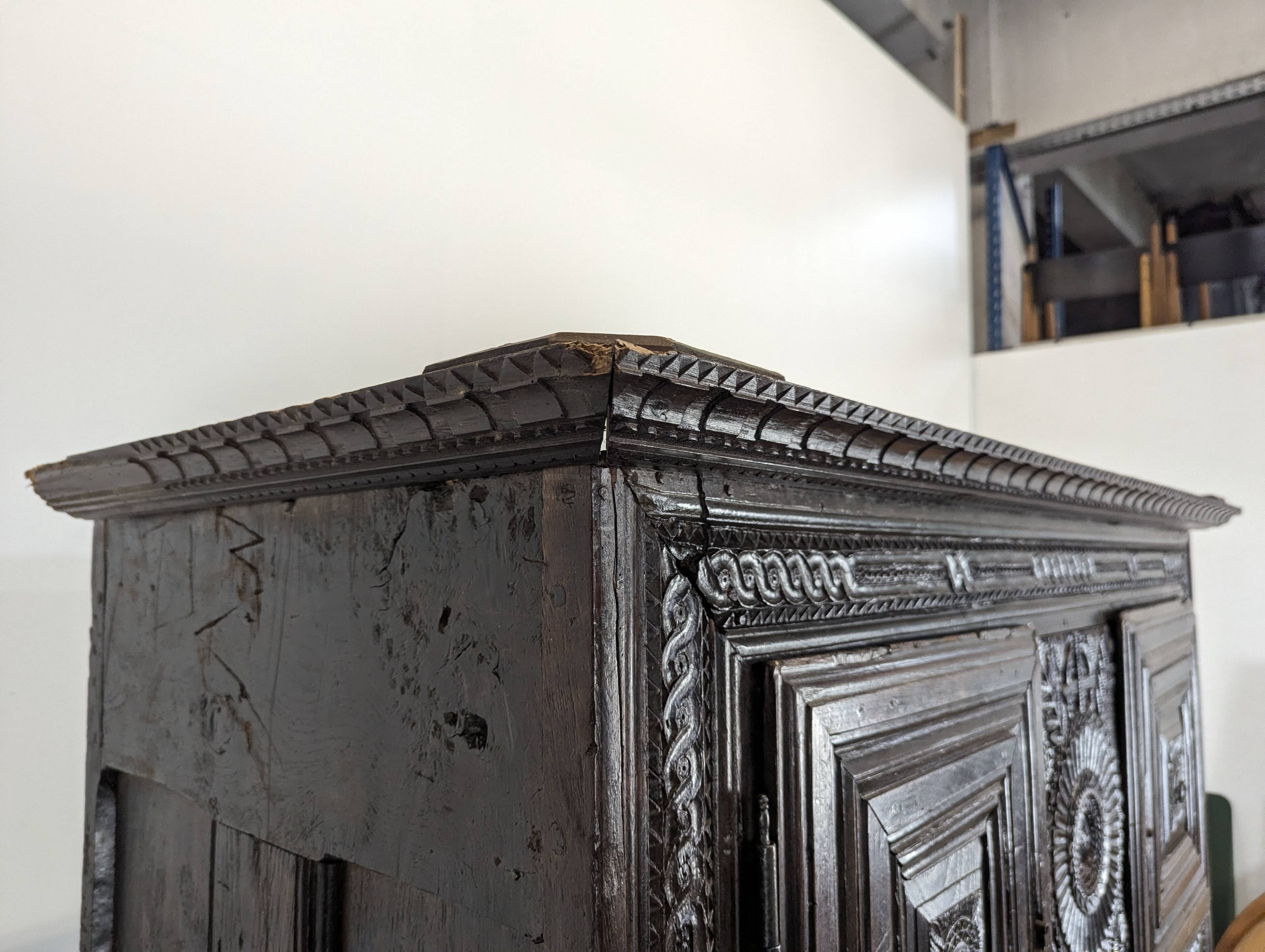 Buffet from the 17th century, Popular Art from the Auvergne region.