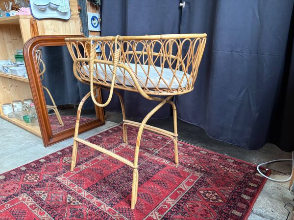 Berceau vintage en rotin – Années 60/70