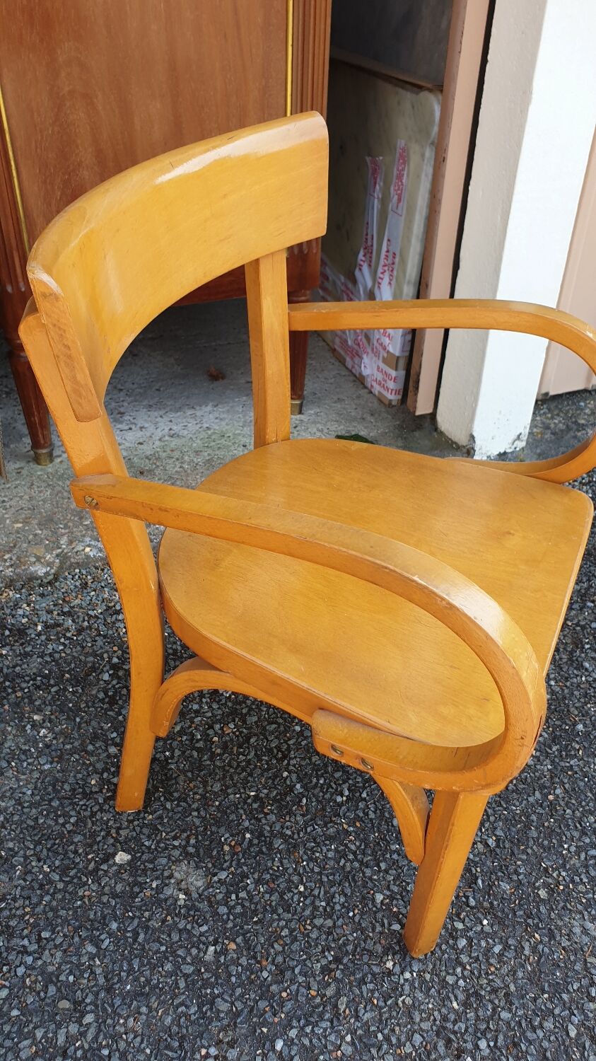 Children's armchair bauman