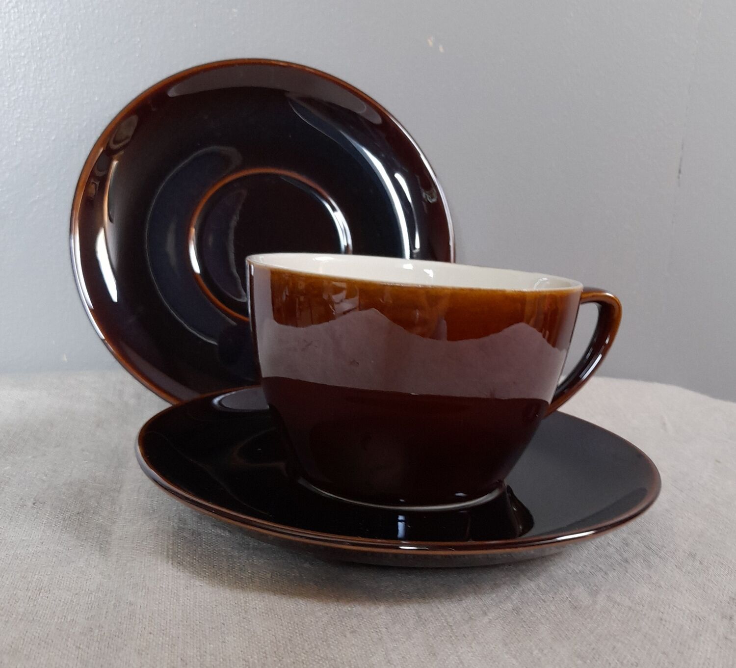 Breakfast cup and 2 subcups, Villeroy & Boch, Luxembourg model