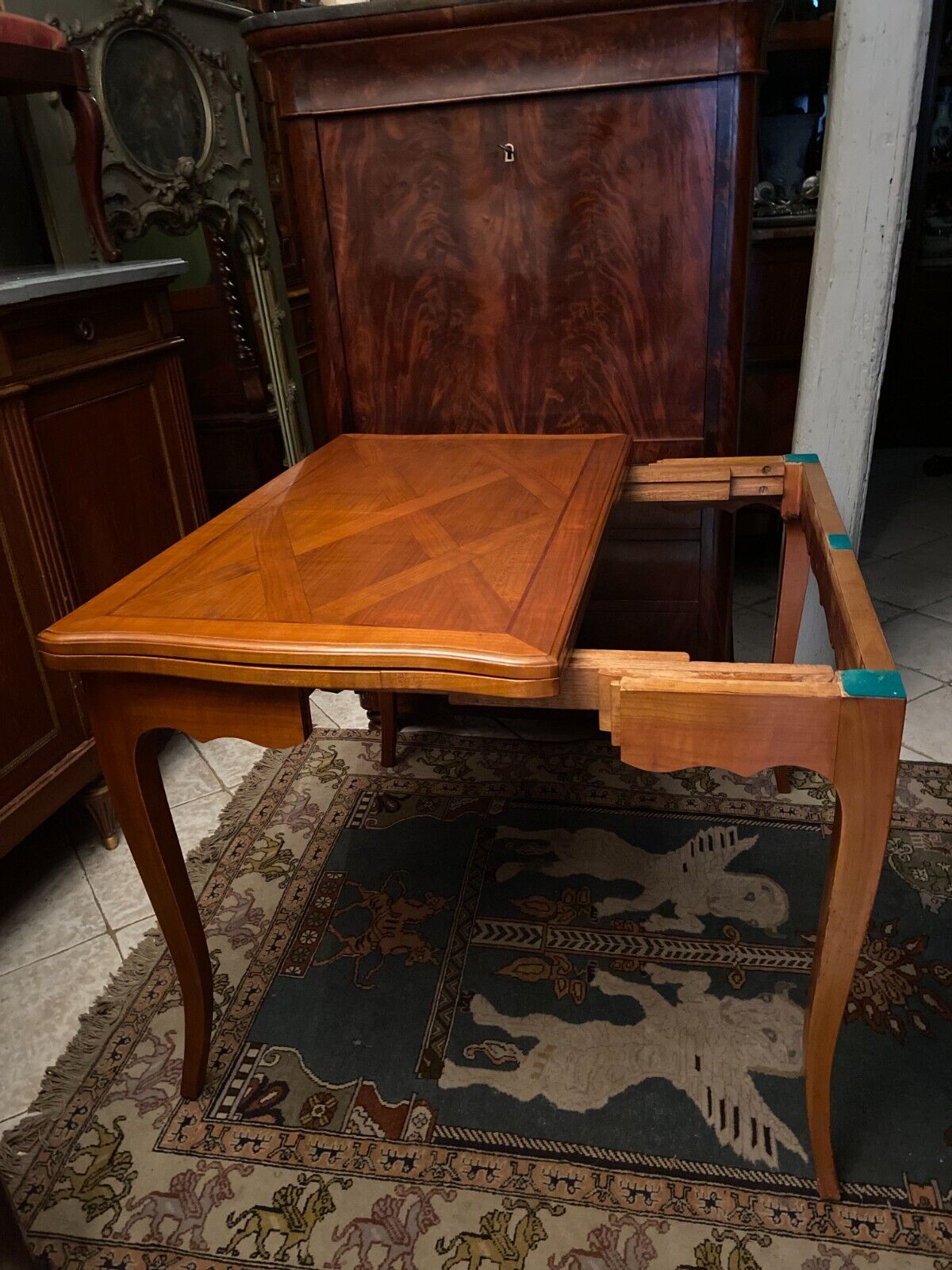 Table with wallet tray modular length Louis XV 281cm