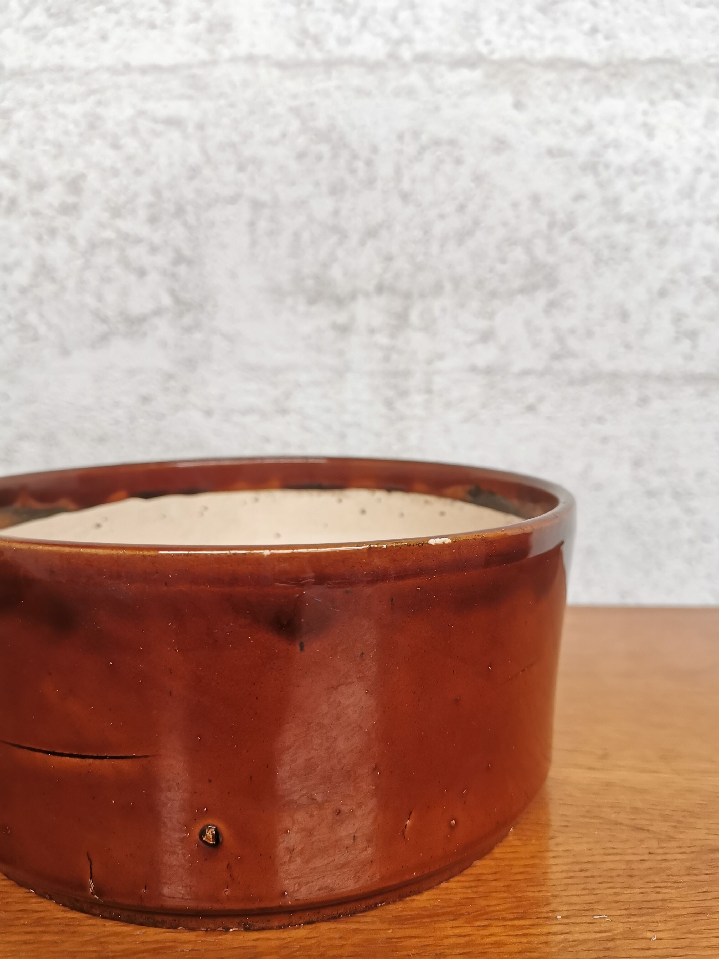 Glazed stoneware salad bowl