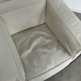 Armchair LC2 design Le Corbusier for Cassina