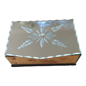Beveled mirror jewelry box