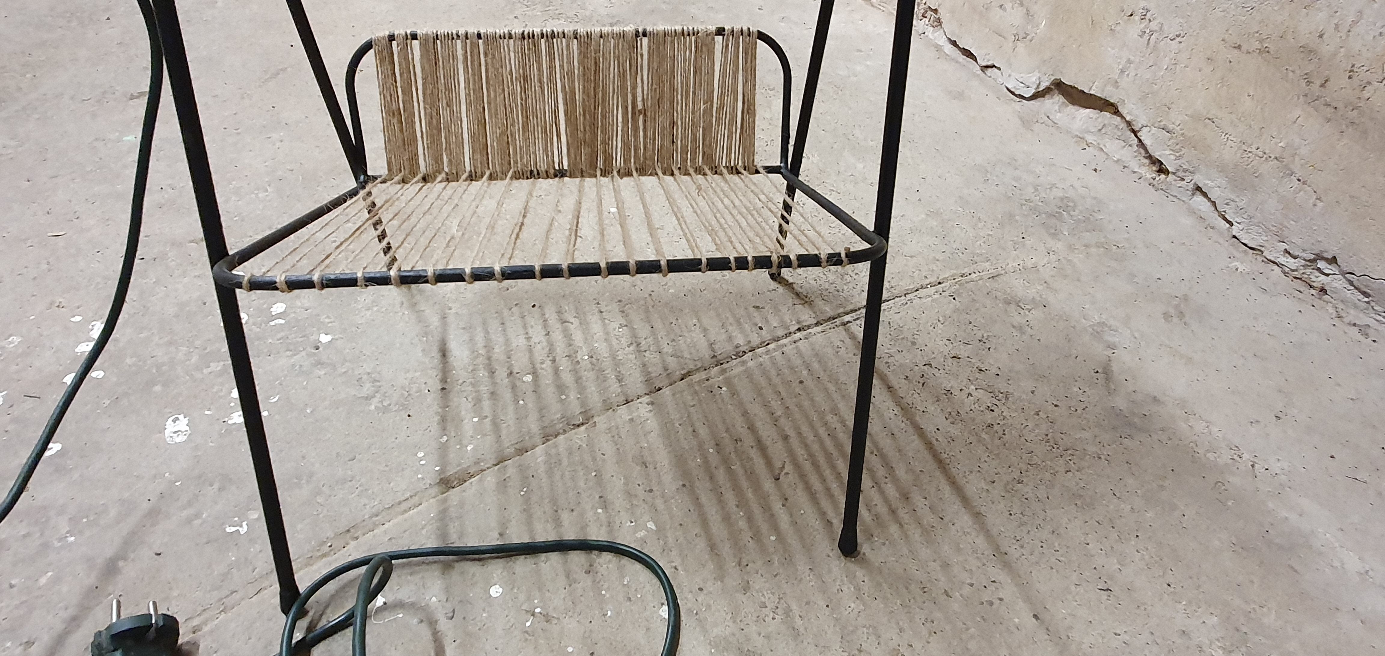 Lampadaire cordage vintage porte revue